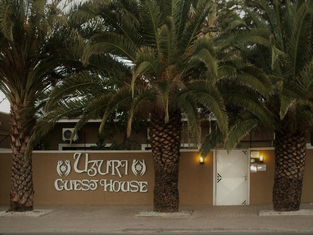 Uzuri Guesthouse Cc Виндхук Экстерьер фото